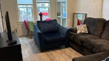 Smart-TV, bøker og PC-skjermer