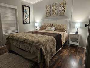 3 chambres, fer et planche à repasser, Wi-Fi gratuit, draps fournis