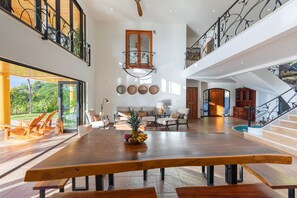 Dining - 5bdr Private Hacienda-Style Oasis close to Garza wit pool & breathtaking views (Nicoya)