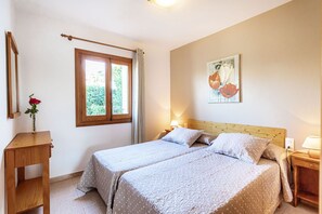 4 Schlafzimmer, Bügeleisen/Bügelbrett, kostenloses WLAN, Bettwäsche
