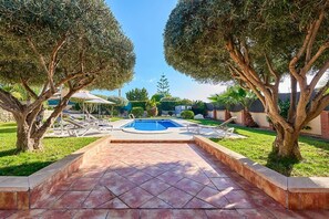 Pool - Boutique Alicante - Five Bedroom Villa, Sleeps 11 (Busot)