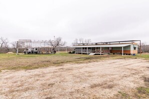 Exterior - FARMVIEW @ SAN ANTONIO (Converse)