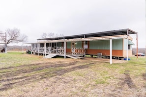 Exterior - FARMVIEW @ SAN ANTONIO (Converse)