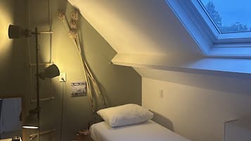 2 makuuhuonetta, silitysrauta/-lauta, Wi-Fi, vuodevaatteet