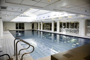 Innenpool, beheizter Pool