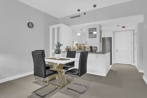 Dining - 1BR Fully Furnished Apartment near National Museum by RedAwning (Washington Dc)