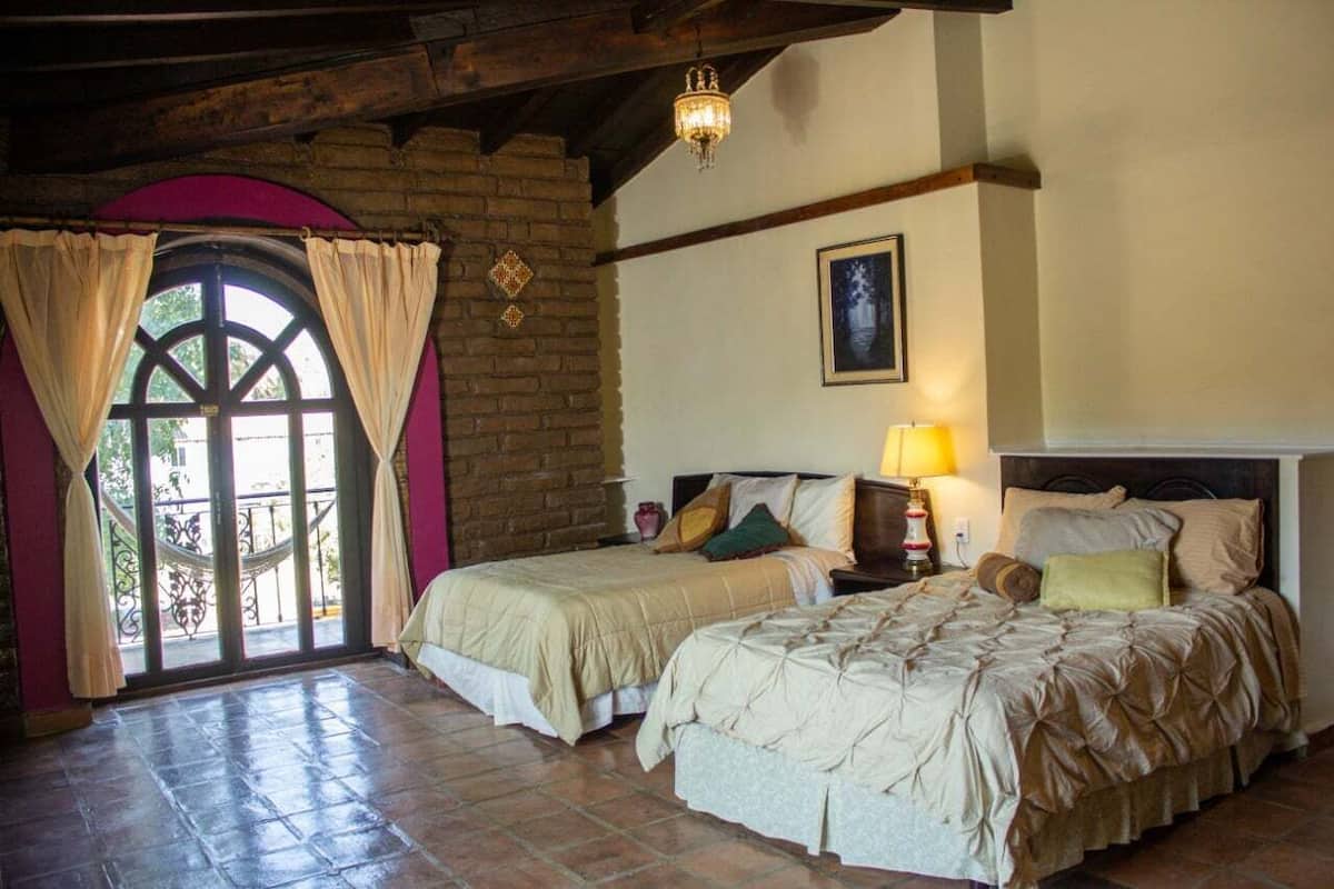 Deluxe Room | Desk, WiFi (free)