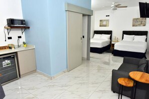 1 chambre, fer et planche Ă repasser, Wi-Fi, draps fournis