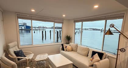 Endless Summer: Oceanside Views