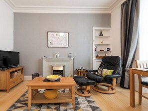 Living area - 2 bedroom accommodation in Fort William (Fort William)