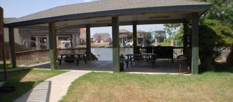 513 Laguna B - Great Condo, Great Location