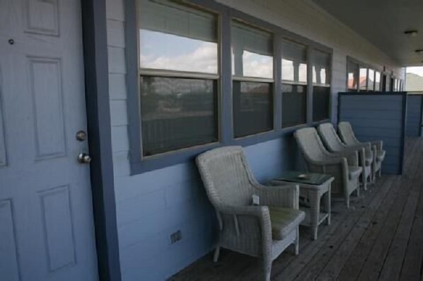 Terrace/patio - 513 Laguna C - Great Condo, Great Location (Port Mansfield)