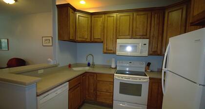 1555 Gulf #5 - Great Wildlife View!