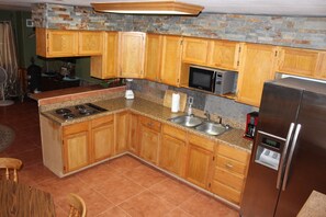 Fridge, microwave, oven, coffee/tea maker - 513 North Shore - Water View! Cozy & Inviting for a relaxing weekend stay! (Port Mansfield)