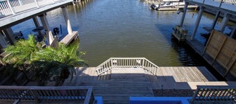 716 E. Port -Located at end of Harbor, this Condo is Perfect in every way!