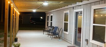 201 Matagorda - Cozy, Spacious Newly Remodeled Getaway!