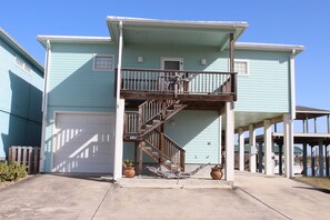 Exterior - 708 E. Port - Grand House on the Harbor with a boat slip (Port Mansfield)