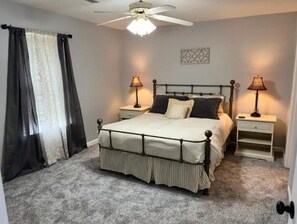 2 bedrooms, in-room safe, desk, free WiFi