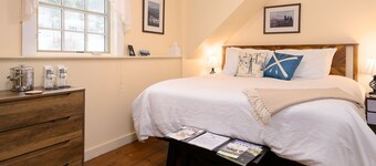 Roundtop Mountain+Breakfast @the Brass Lantern inn