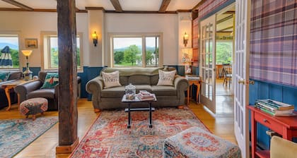 Dewey Mountain+Breakfast at the Brass Lantern Inn