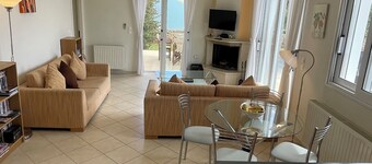 Peaceful villa in typical Kefalonian village. Close to beautiful St Thomas` Bay.