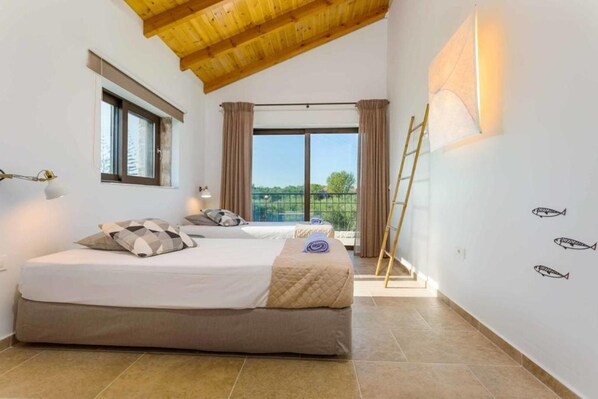3 habitaciones, tabla de planchar con plancha y wifi gratis 