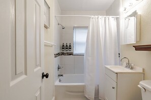 Towels, soap, shampoo, toilet paper