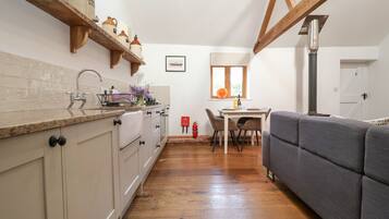 Cottage | Interior