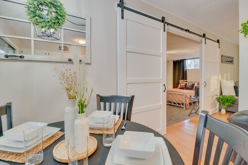 Cozy Lakeview Retreat, Close to Bull Shoals Lake!