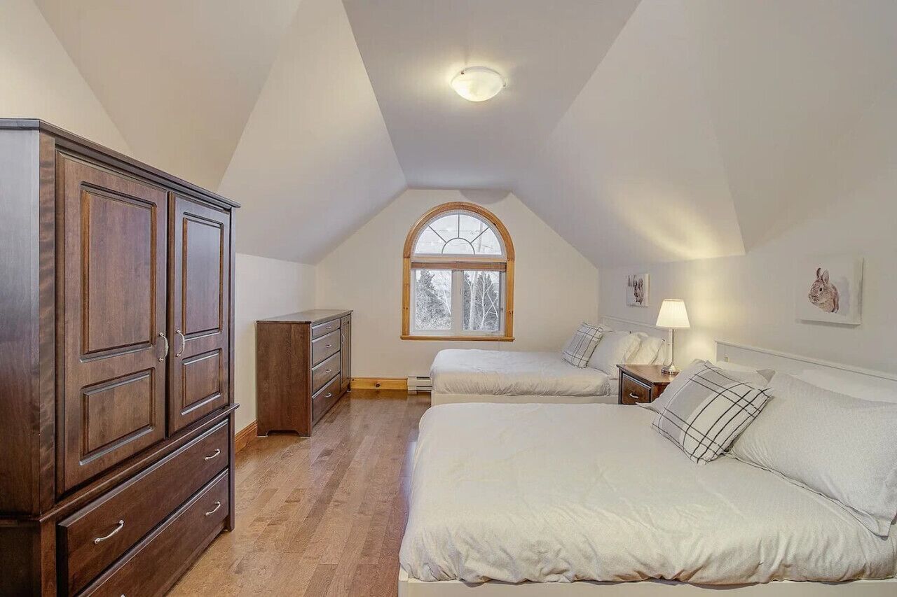 3 habitaciones, escritorio, wifi gratis y ropa de cama 