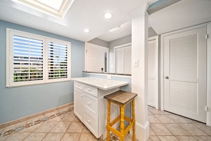 Interior - Beachfront Sanibel Condo (Sanibel)