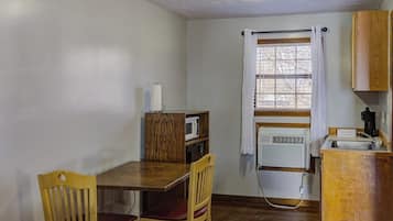 Coffee/tea maker, fridge, microwave, highchair