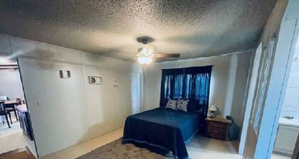 Tecia's Happy Hideaway