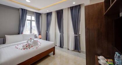 03 BEDROOM / SOHO RESIDENCE- PHNOM PENH
Located in City Center, Shopping mall