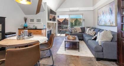 Ski In/Out 2 BR/3 BA Top Flr End Unit w/AC! @ PCMR