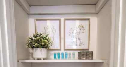 Midtown Comfort 2 BDR Flat - 18B