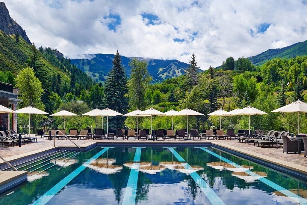 Piscina all'aperto, una piscina riscaldata