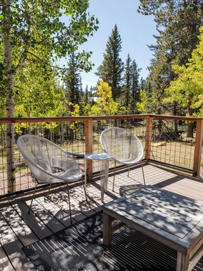 Terrace/patio - Rainbow Trail //A-frame (Divide)