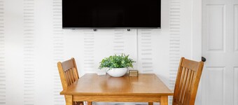 Stylish Midtown Flat â 20B