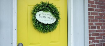 Stylish Midtown Flat – 20B