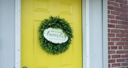 Stylish Midtown Flat – 20B