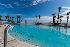 Indendørs pool, opvarmet pool