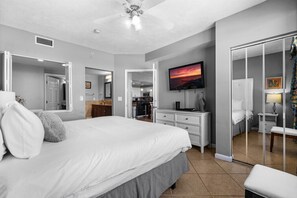 4 bedrooms, desk, iron/ironing board, travel cot