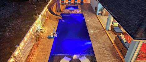 Outdoor pool, a heated pool