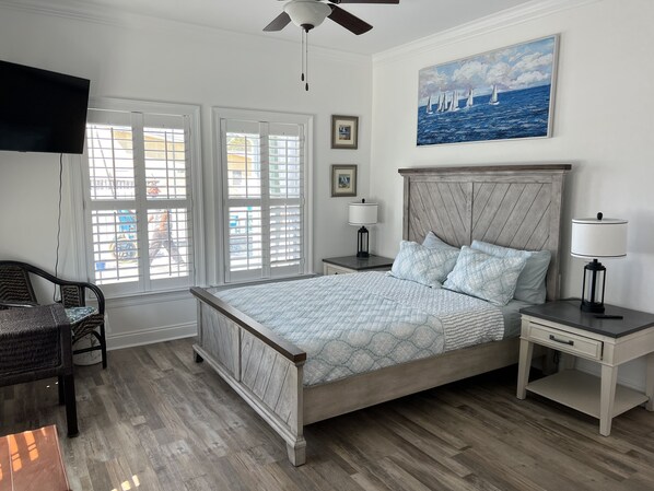 5 bedrooms, desk, iron/ironing board, travel cot - Private Pool/Spa, 1-Story, Near Beach, Dog Friendly, Sleeps 15 (Panama City Beach)