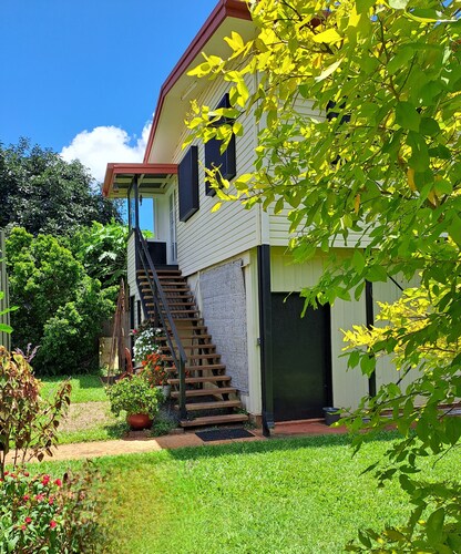 Atherton Apartment with Views and Breakfast Hamper