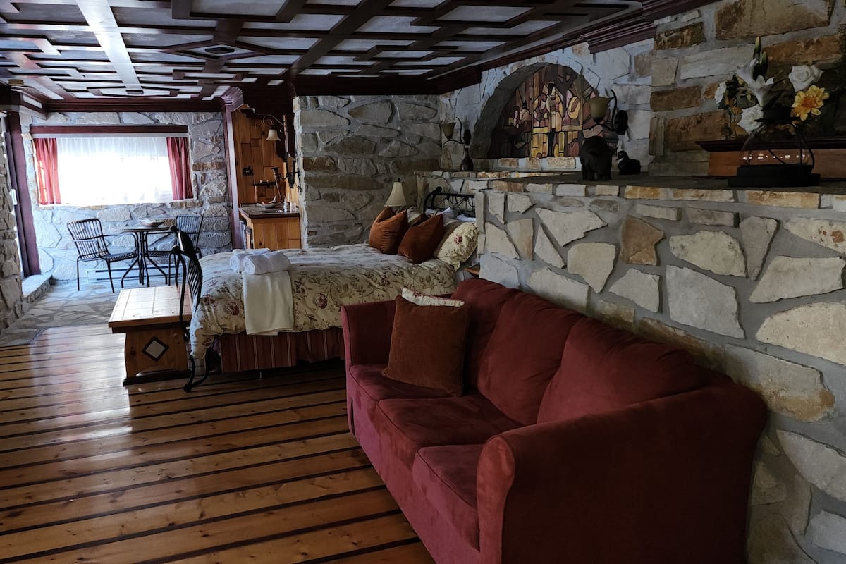 Le Château | 1 slaapkamer, luxe beddengoed, bedden met traagschuimmatras