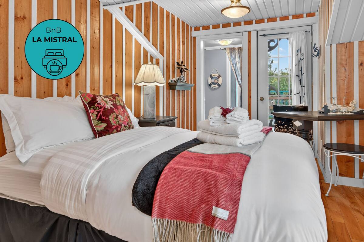 La Mistral | Premium bedding, memory foam beds, WiFi (free), bed sheets
