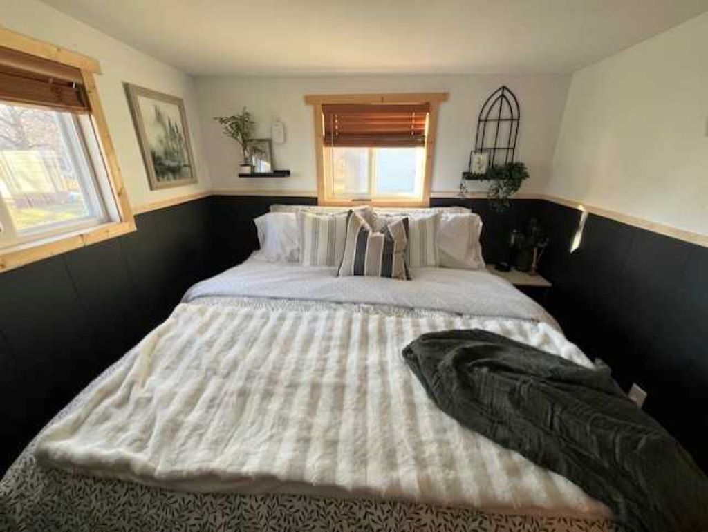 2 makuuhuonetta, silitysrauta/-lauta, ilmainen Wi-Fi, vuodevaatteet