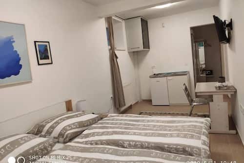 Basic-Apartment | Bügeleisen/Bügelbrett, kostenloses WLAN